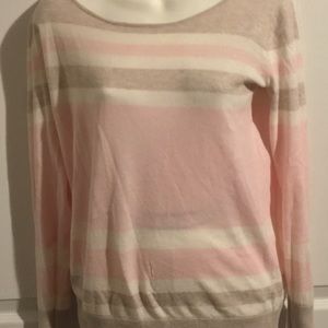 GAP sweater small pastel colors and so soft 💕